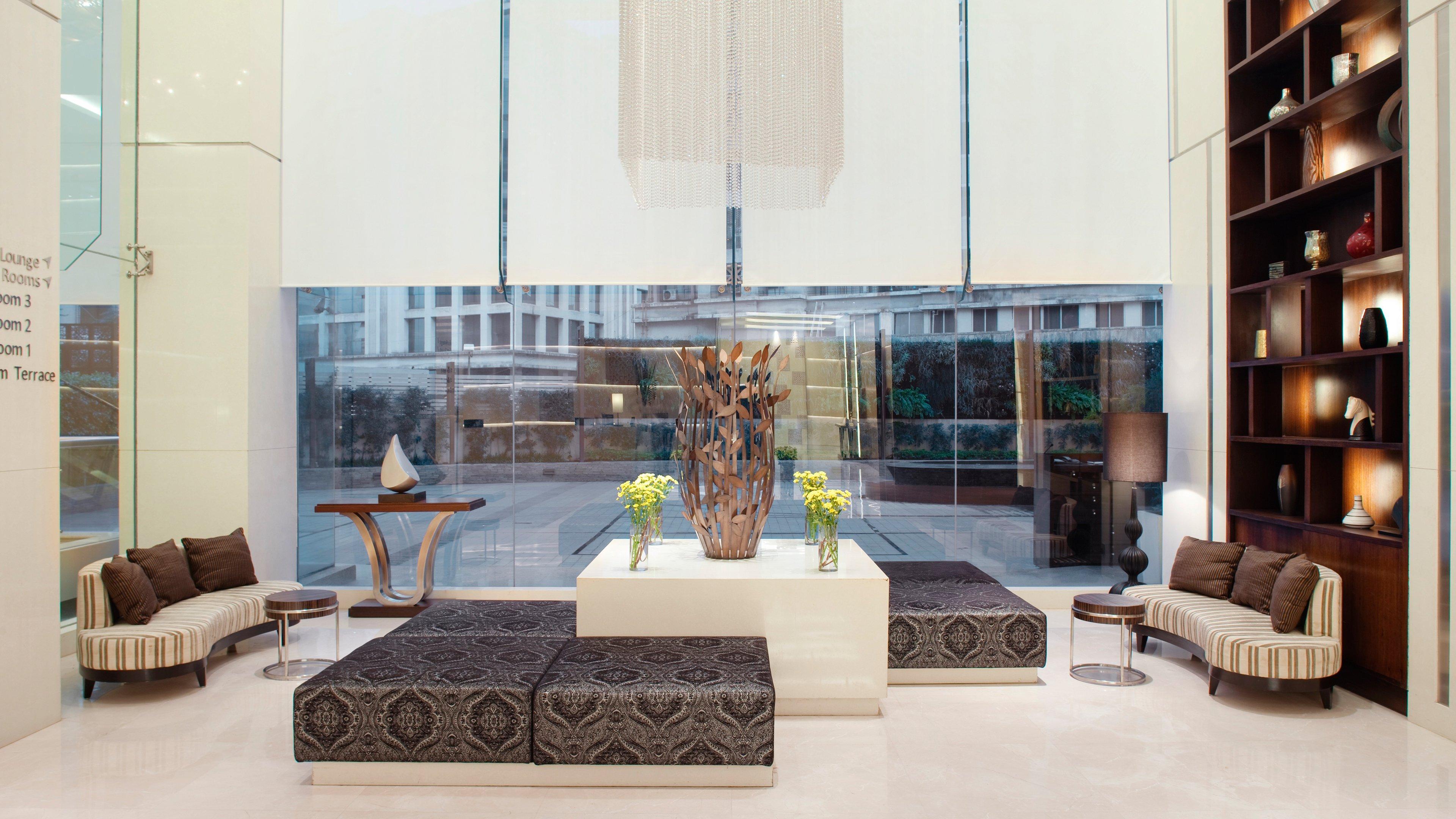 Holiday Inn Mumbai International Airport By Ihg Eksteriør bilde The lobby