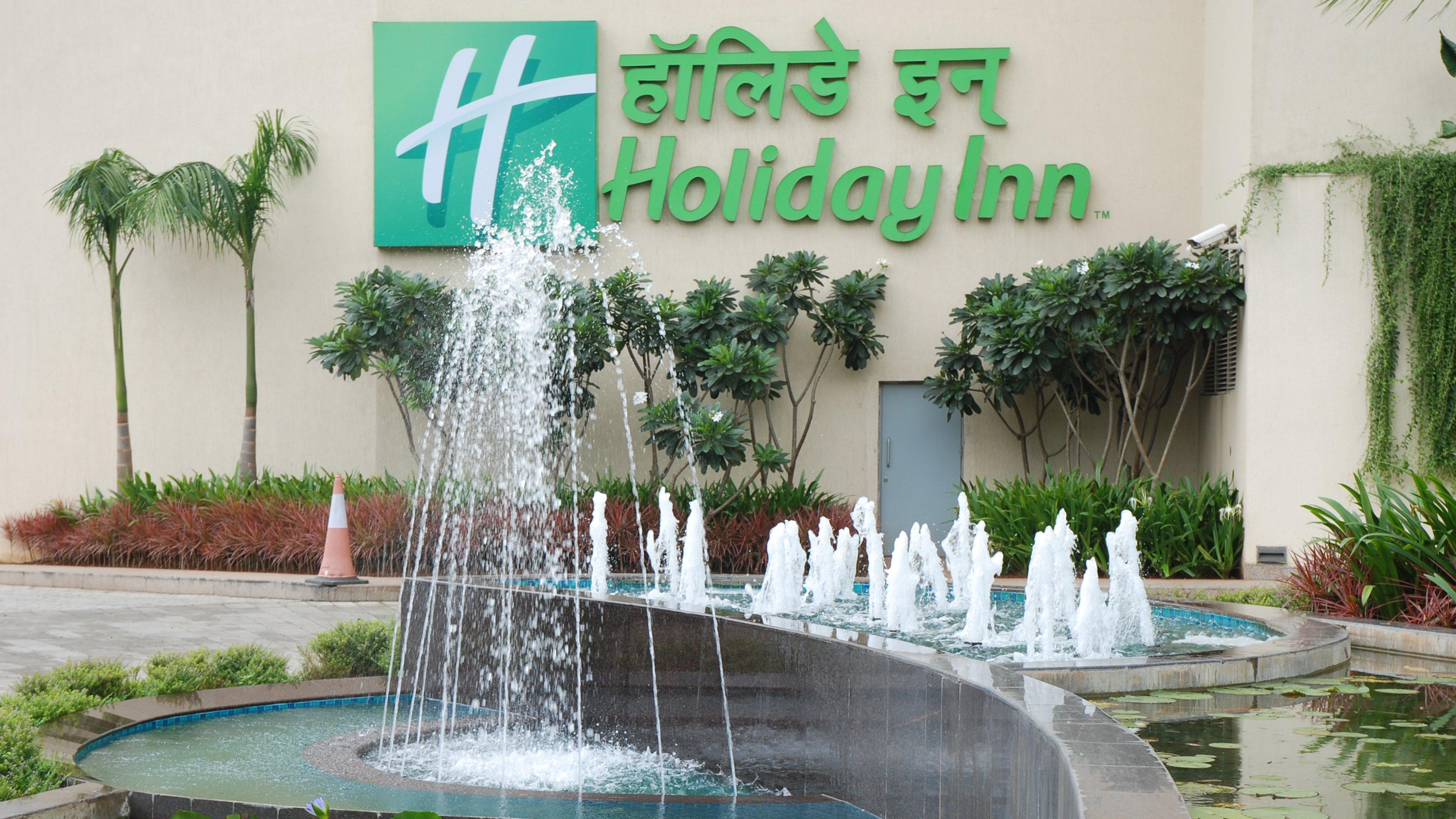 Holiday Inn Mumbai International Airport By Ihg Eksteriør bilde Holiday Inn New Delhi